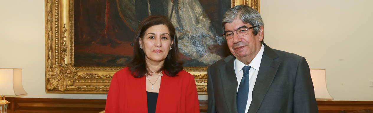 Presidente da Assembleia da República, Eduardo Ferro Rodrigues e a Embaixadora da República Tunisina em Lisboa, Saloua Bahri