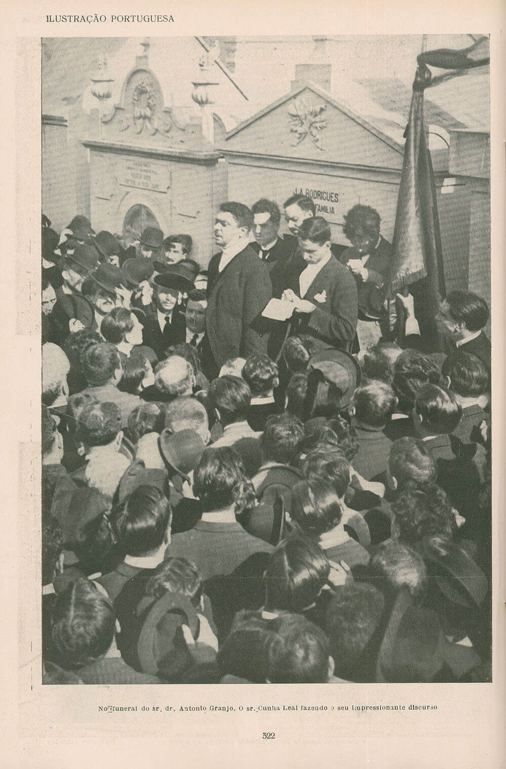Cunha Leal no funeral de Carlos da Maia. Idem.