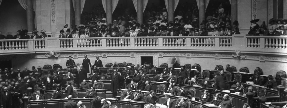 Sessão inaugural da Assembleia Nacional Constituinte, 19 de junho de 1911, fotografia de Joshua Benoliel.