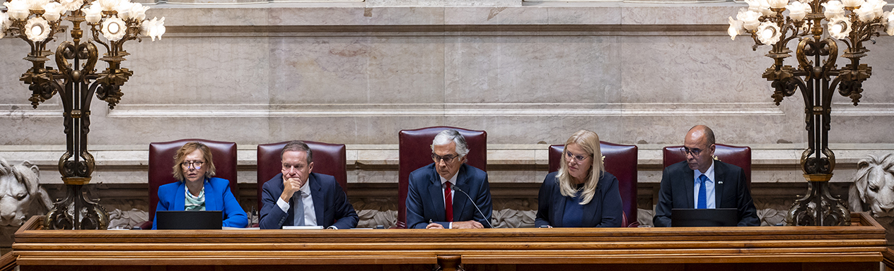 Sala das Sessões | Bancada da Presidência