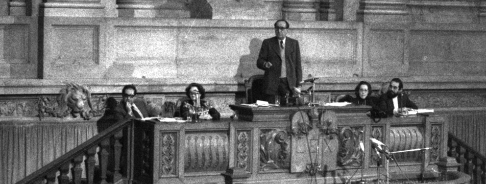 Vasco da Gama Fermandes a discursar no Plenário em 1977
