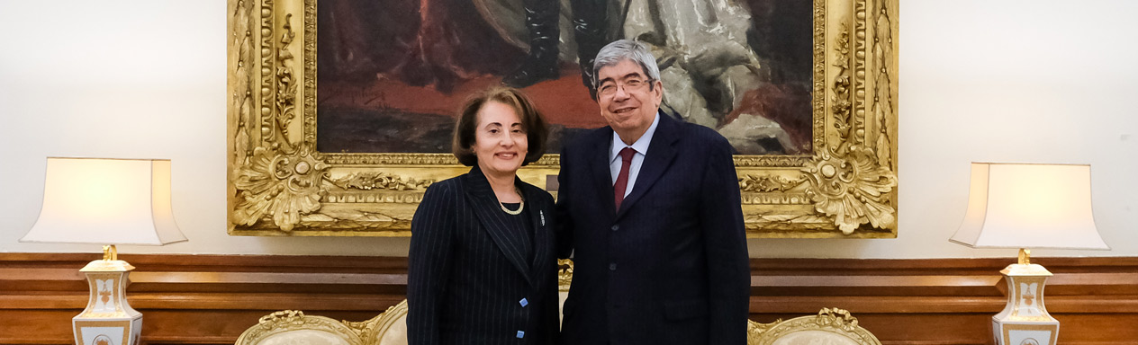  Embaixadora da República Helénica em Lisboa, Ekaterini Simopoulou e Presidente da Assembleia da República