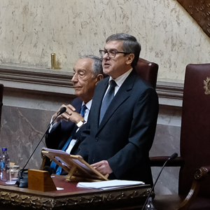 Vice Presidente Jorge Lacão Com o Presidente da República na Mesa do Senado