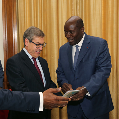 Jorge Lacão com o Primeiro-Ministro da Costa do Marfim