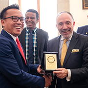 José de Matos Correia com a delegação